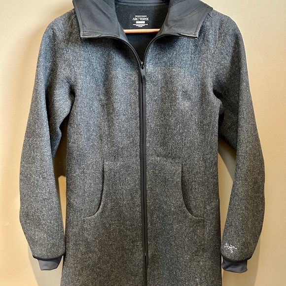 ARC'TERYX Gray Wool Coat (Size X-Small) - Picture 2 of 9